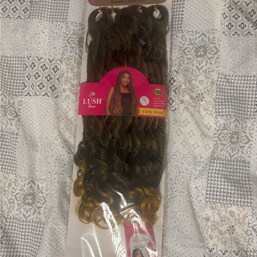 Lush Curly Braids - Brown and Gold Ombre